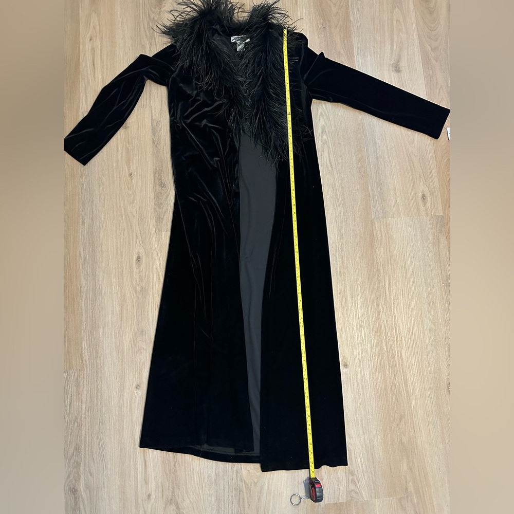 Like new Vtg Patra Black Velvet Ostrich Feather Shawl Collar Long Duster L - Picture 10 of 14